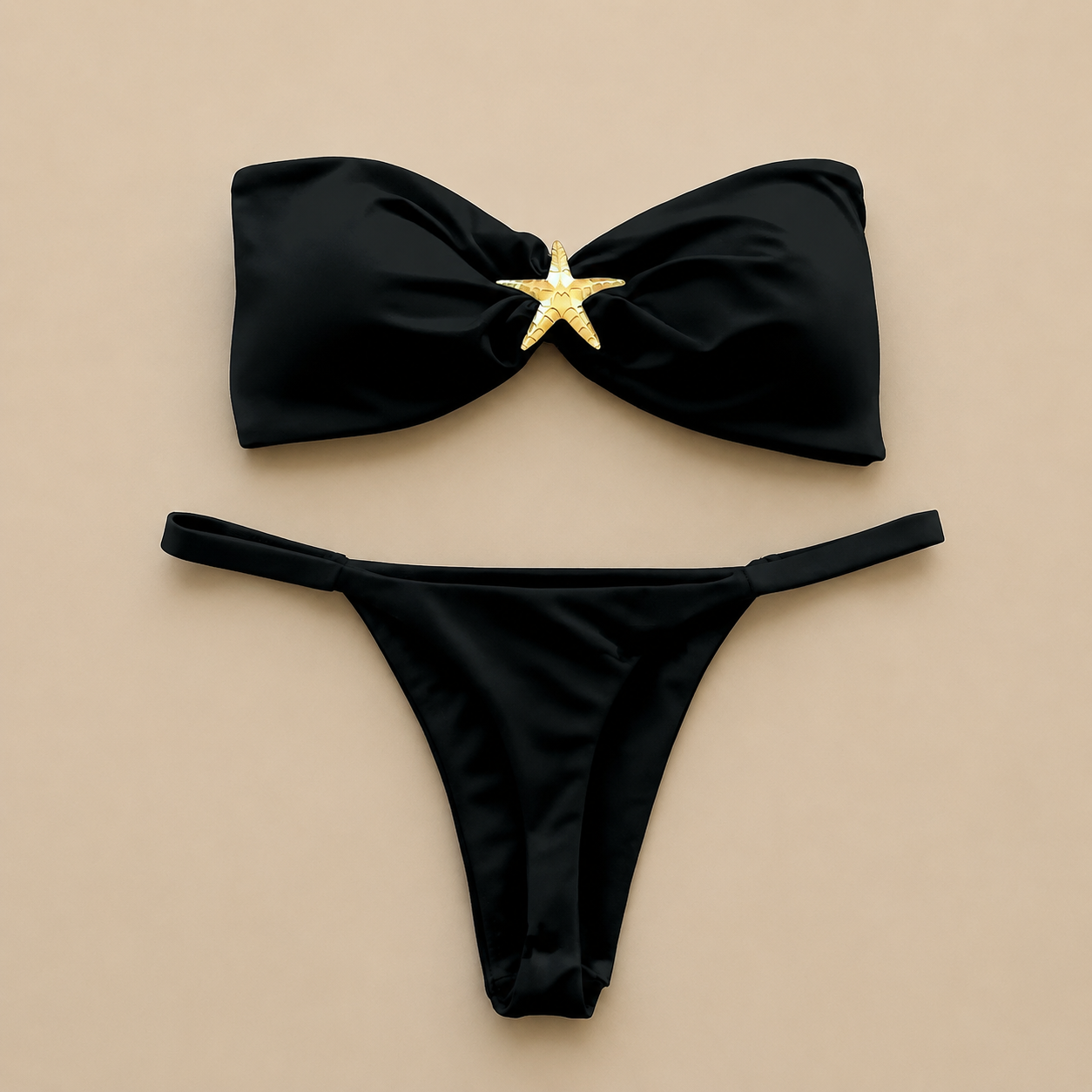 bikini femme poitrine généreuse